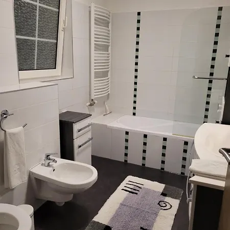 Li-do Vendeghaz * Balatonfüred