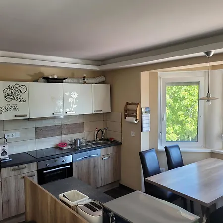 Apartament Li-do Vendeghaz