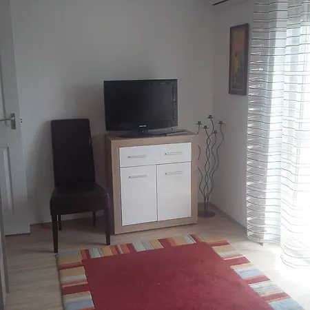 Li-do Vendeghaz * Balatonfüred