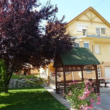 Li-do Vendeghaz * Balatonfüred