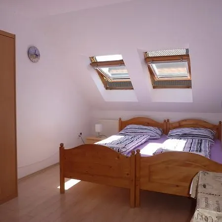 Li-do Vendeghaz Apartament