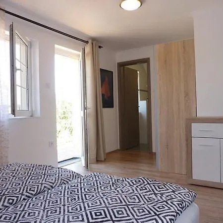 Li-do Vendeghaz Apartament