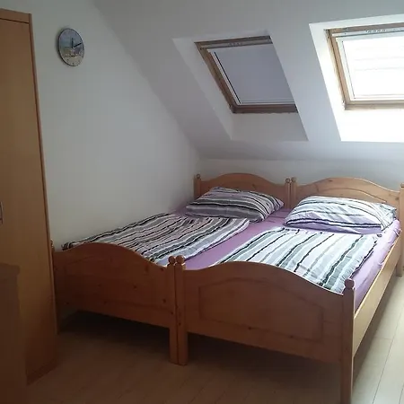 Apartament Li-do Vendeghaz