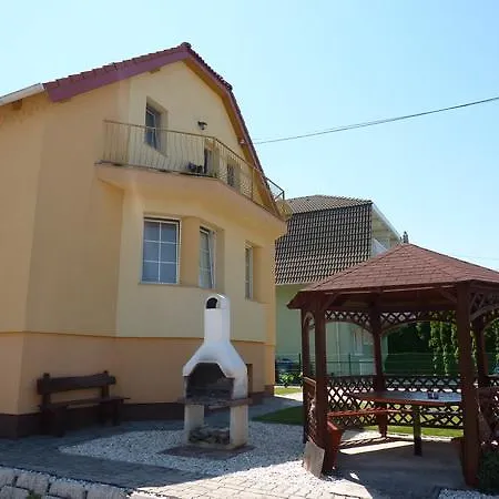 Li-do Vendeghaz Apartament