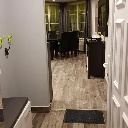 Apartament Li-do Vendeghaz