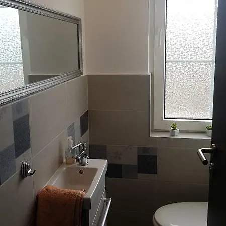 Apartament Li-do Vendeghaz
