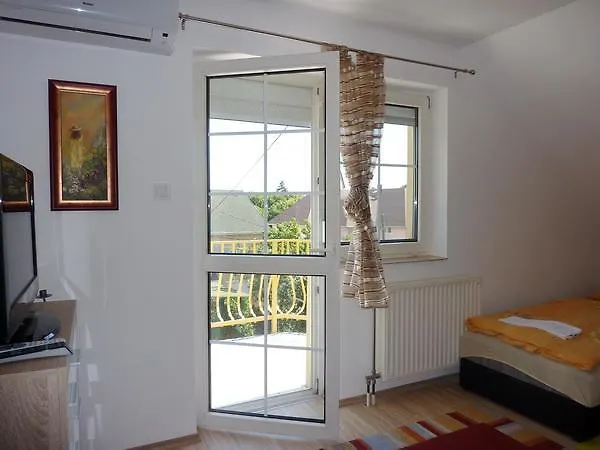 Апартаменты Li-do Vendeghaz